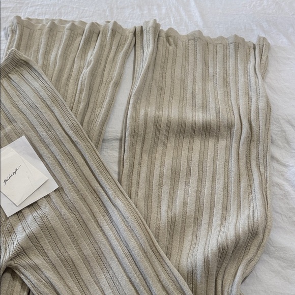 The Line by K /Revolve NWT Daisy Ribbed Knit Pants - Picture 4 of 12